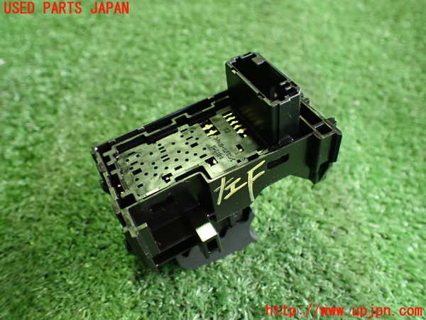2UPJ-31026245]プリウスPHV(ZVW52)左前パワーウィンドウスイッチ 中古_m0002.jpg