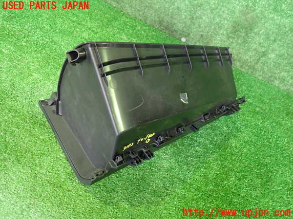 2UPJ-31027516]プリウスPHV(ZVW52)グローブボックス1 中古_m0002.jpg