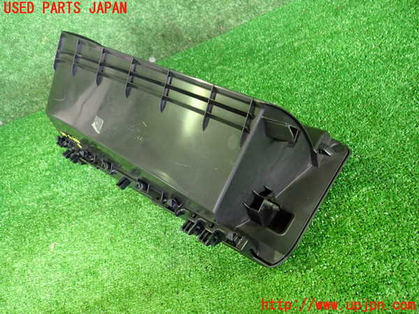 2UPJ-31027516]プリウスPHV(ZVW52)グローブボックス1 中古_m0003.jpg