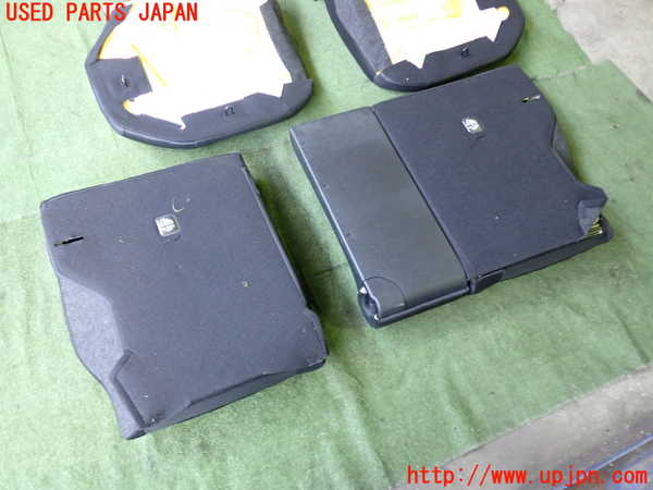 2UPJ-31027385]プリウスPHV(ZVW52)リアシート 中古_m0004.jpg