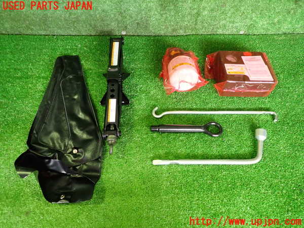 2UPJ-31027805]プリウスPHV(ZVW52)車載工具 中古_m0001.jpg
