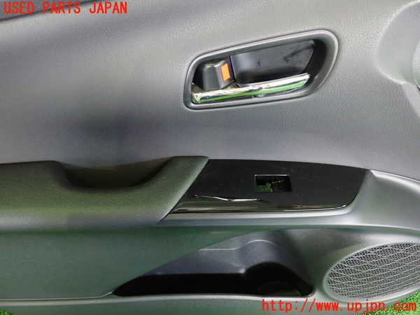 2UPJ-31021264]プリウスPHV(ZVW52)左前ドア内張り 中古_m0002.jpg