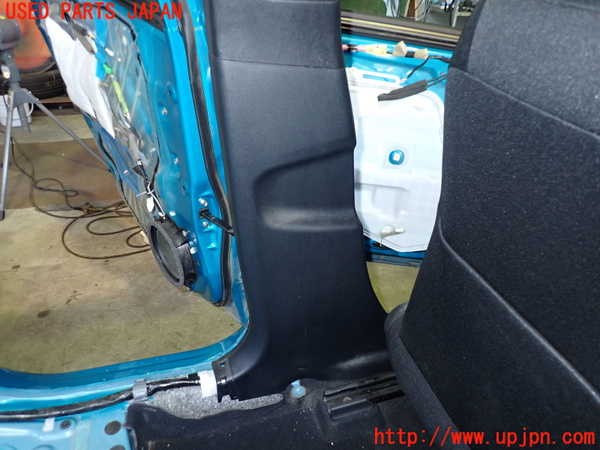 2UPJ-31027670]プリウスPHV(ZVW52)左センターピラートリム 中古_m0002.jpg