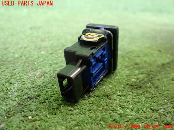 2UPJ-31036312]プリウスPHV(ZVW52)スイッチ7 (LED BEAM) 中古_m0002.jpg