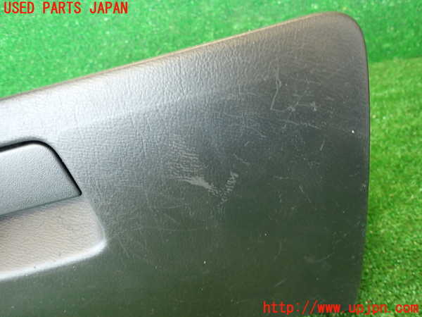 2UPJ-31057516]シビック タイプR(EP3)グローブボックス1 中古_m0002.jpg