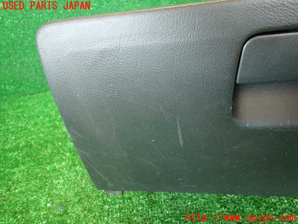 2UPJ-31057516]シビック タイプR(EP3)グローブボックス1 中古_m0003.jpg