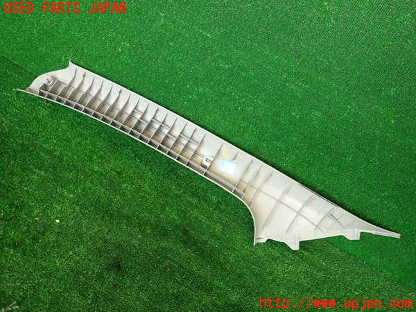 2UPJ-31057655]シビック タイプR(EP3)右フロントピラートリム 中古_m0004.jpg