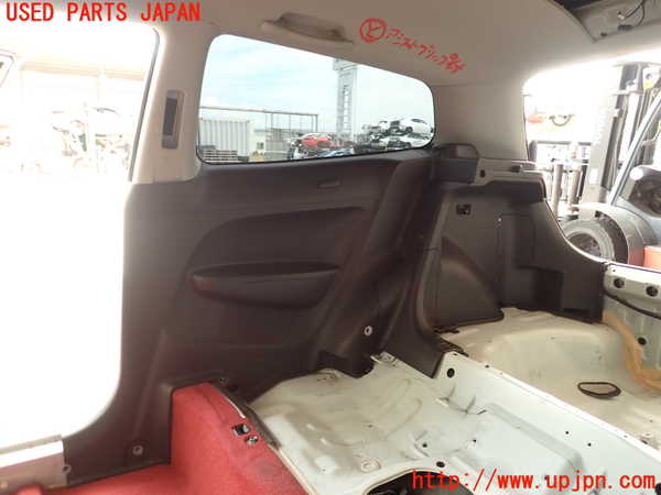 2UPJ-31057675]シビック タイプR(EP3)右リアピラートリム 中古_m0001.jpg