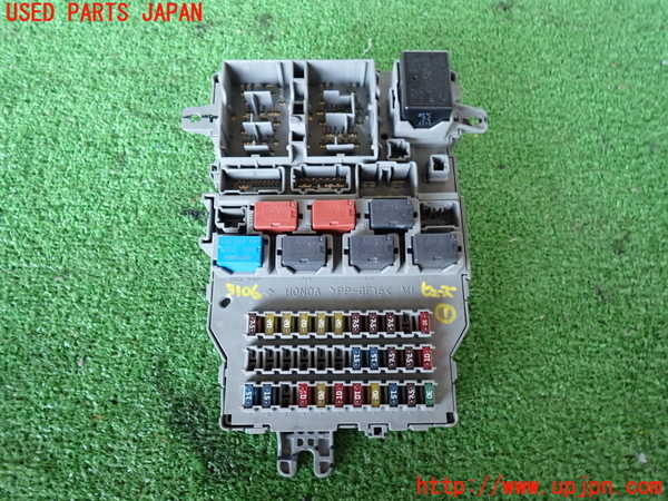 2UPJ-31066741]アコード ユーロR(CL7)ヒューズボックス1 中古_m0001.jpg
