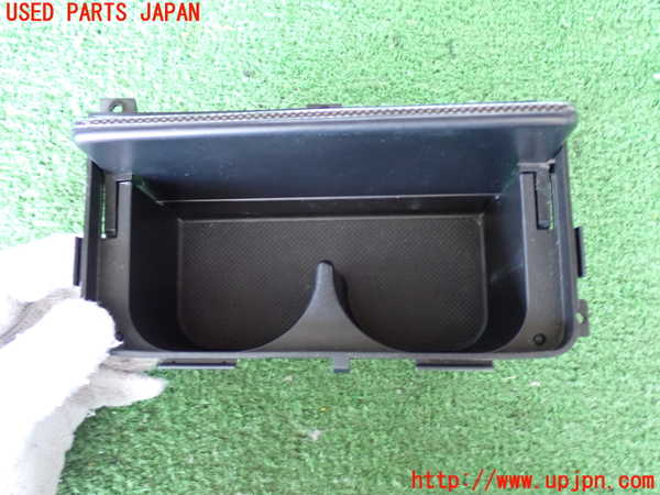 2UPJ-31067810]アコード ユーロR(CL7)ドリンクホルダー 中古_m0002.jpg