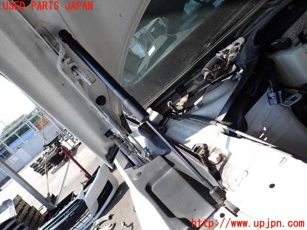 2UPJ-31071068]アウディ・TT クーペ(FVCJS)ボンネットダンパー 中古_m0001.jpg