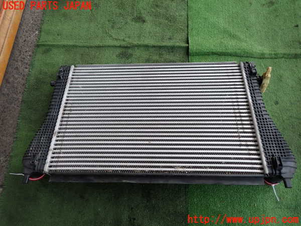 2UPJ-31072451]アウディ・TT クーペ(FVCJS)インタークーラー1 中古_m0002.jpg