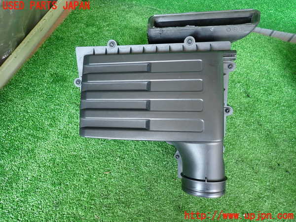 2UPJ-31072560]アウディ・TT クーペ(FVCJS)エアクリーナーボックス 中古_m0001.jpg