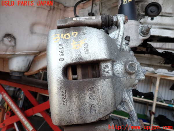 2UPJ-31074080]アウディ・TT クーペ(FVCJS)右フロントキャリパー 中古_m0001.jpg