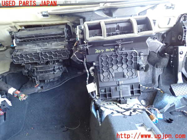 2UPJ-31076081]アウディ・TT クーペ(FVCJS)エバポレーター1 中古_m0001.jpg