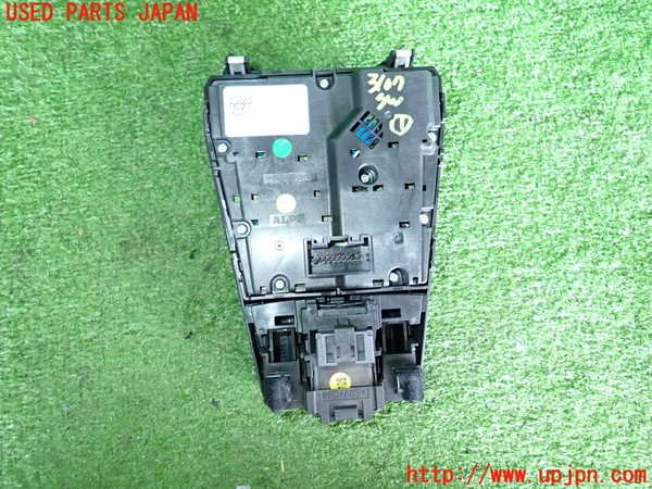 2UPJ-31076306]アウディ・TT クーペ(FVCJS)スイッチ1 (MENU) 中古_m0002.jpg