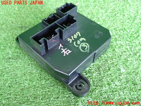 2UPJ-31076148]アウディ・TT クーペ(FVCJS)コンピューター3 中古_m0002.jpg