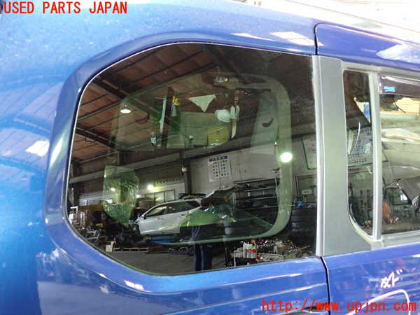 1UPJ-31081380]プジョー・RIFTER(リフター) 右クォーターガラス 43R-004523 中古_m0001.jpg