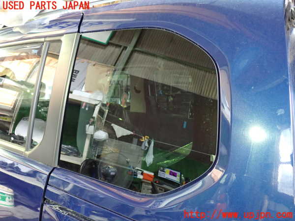 1UPJ-31081382]プジョー・RIFTER(リフター) 左クォーターガラス 43R-004523 中古_m0001.jpg