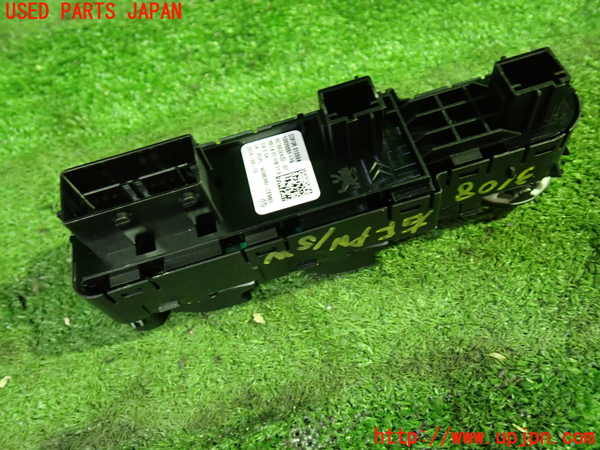 1UPJ-31086240]プジョー・RIFTER(リフター) 右前パワーウィンドウスイッチ 中古_m0002.jpg