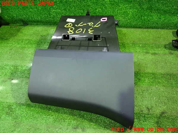 5UPJ-31087516]プジョー・RIFTER(リフター) グローブボックス1 中古_m0001.jpg