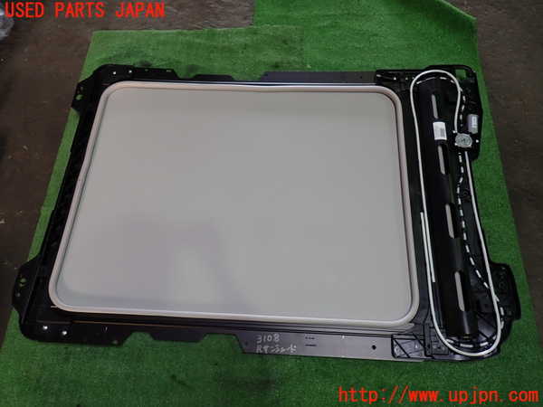 1UPJ-31087790]プジョー・RIFTER(リフター) リアサンシェード 中古_m0001.jpg