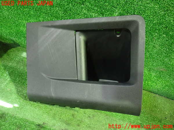 1UPJ-31087841]プジョー・RIFTER(リフター) 小物入れ1 中古_m0001.jpg