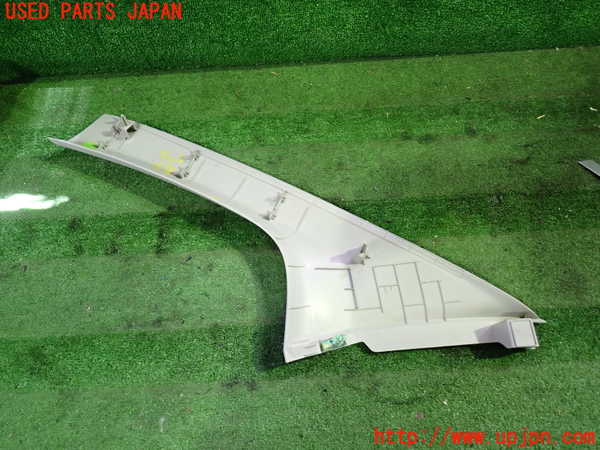 1UPJ-31087655]プジョー・RIFTER(リフター) 右フロントピラートリム 中古_m0002.jpg