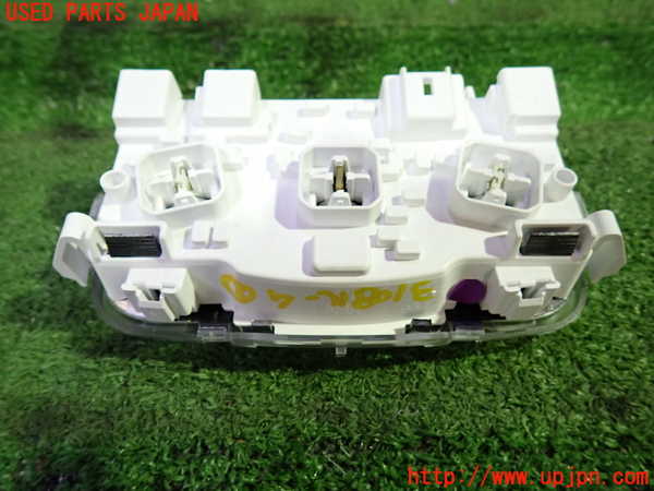 1UPJ-31086412]プジョー・RIFTER(リフター) ルームランプ2 (２列目) 中古_m0002.jpg