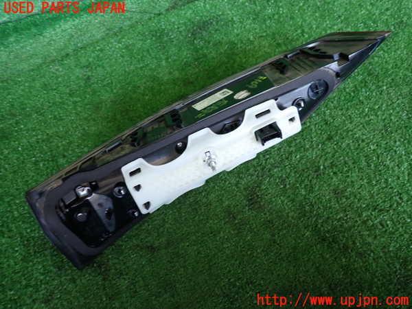 2UPJ-31091550]BMW X1(52EE20)右リアフィニッシャー 中古 (U11)_m0002.jpg