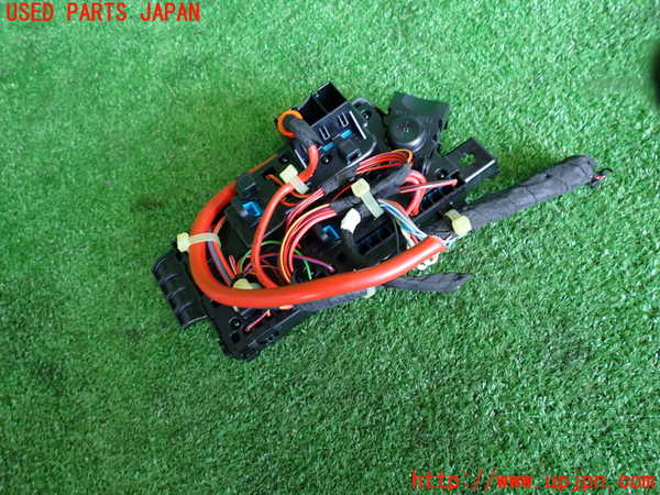 2UPJ-31096741]BMW X1(52EE20)ヒューズボックス1 中古 (U11)_m0002.jpg