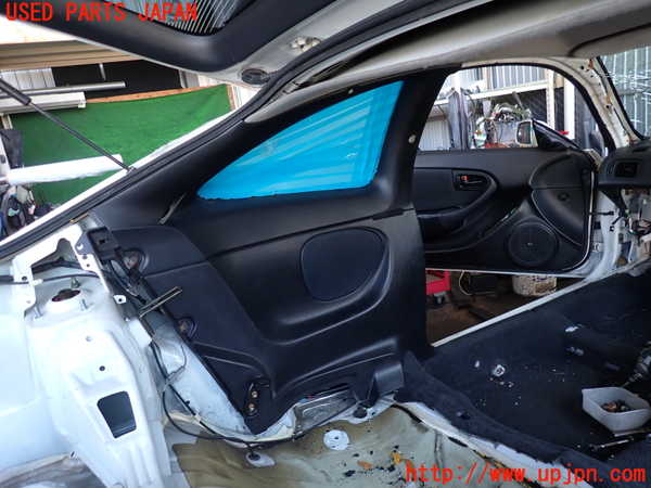 2UPJ-31107680]セリカ GT-FOUR(ST205)左リアピラートリム 中古_m0001.jpg