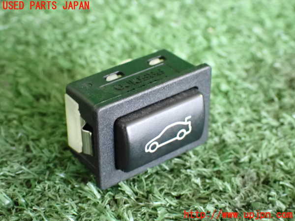 2UPJ-31116307]BMW 420i グランクーペ(4A20)スイッチ2 (トランクオープナー) 中古 F36_m0001.jpg