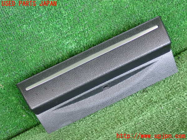 2UPJ-31117841]BMW 420i グランクーペ(4A20)小物入れ1 中古 F36_m0001.jpg