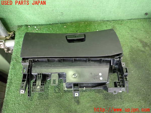 2UPJ-31127516]BMW Z4(LM25)(E89)グローブボックス1 中古_m0001.jpg