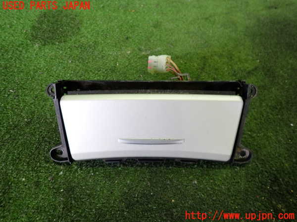 2UPJ-31127821]BMW Z4(LM25)(E89)灰皿1 中古_m0001.jpg