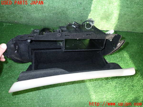 2UPJ-31137516]キャデラック・ATS(A1SL)グローブボックス1 (ジャンク品) 中古_m0002.jpg