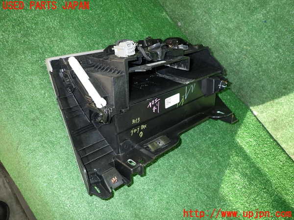 2UPJ-31137516]キャデラック・ATS(A1SL)グローブボックス1 (ジャンク品) 中古_m0003.jpg