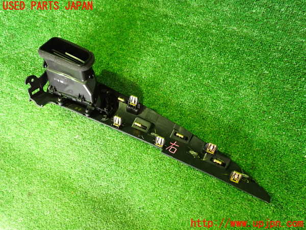 2UPJ-31137527]キャデラック・ATS(A1SL)エアコン吹き出し口2 (右) 中古_m0003.jpg