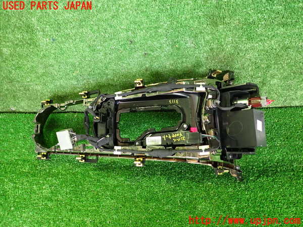 2UPJ-31137549]キャデラック・ATS(A1SL)コンソール 中古_m0003.jpg