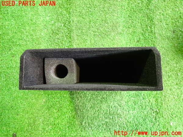 2UPJ-31137841]キャデラック・ATS(A1SL)小物入れ1 (ジャンク品) 中古_m0001.jpg
