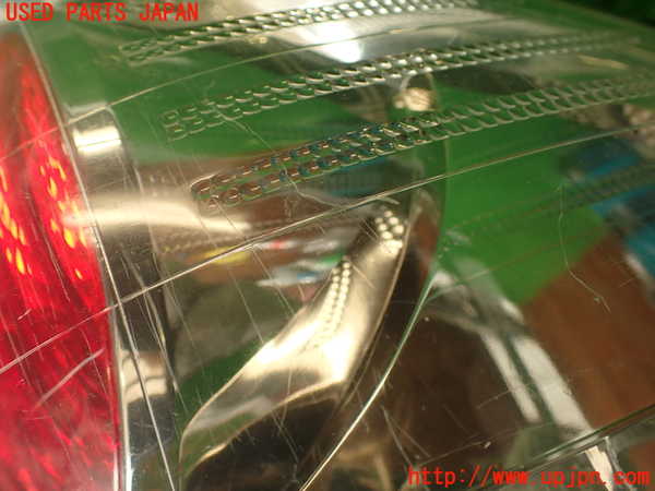 2UPJ-31141530]アルテッツァ(SXE10)右テールランプ 中古_m0003.jpg