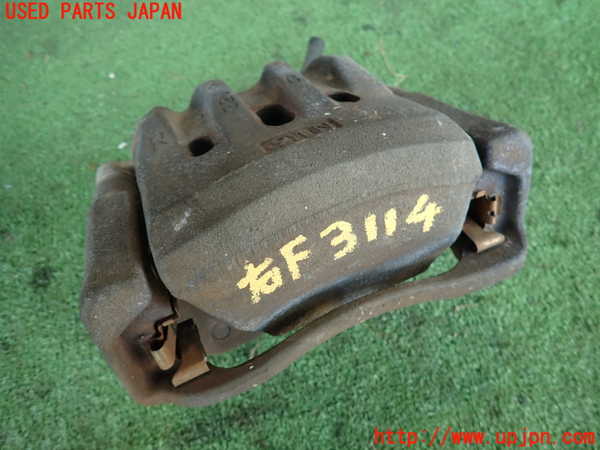 2UPJ-31144080]アルテッツァ(SXE10)右フロントキャリパー 中古_m0001.jpg