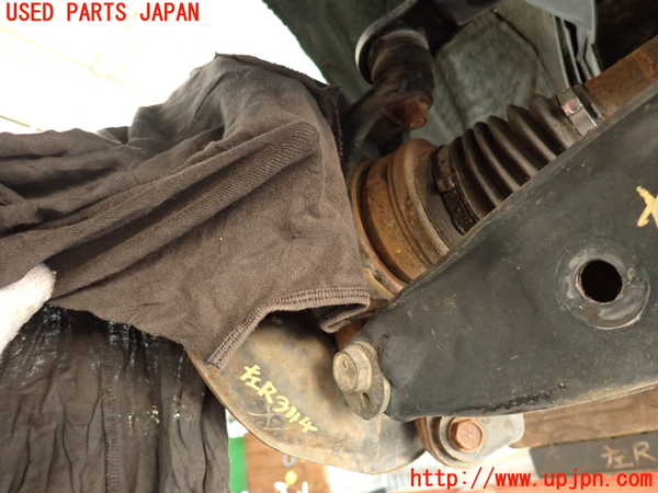 2UPJ-31144305]アルテッツァ(SXE10)左リアナックルハブ 中古_m0002.jpg