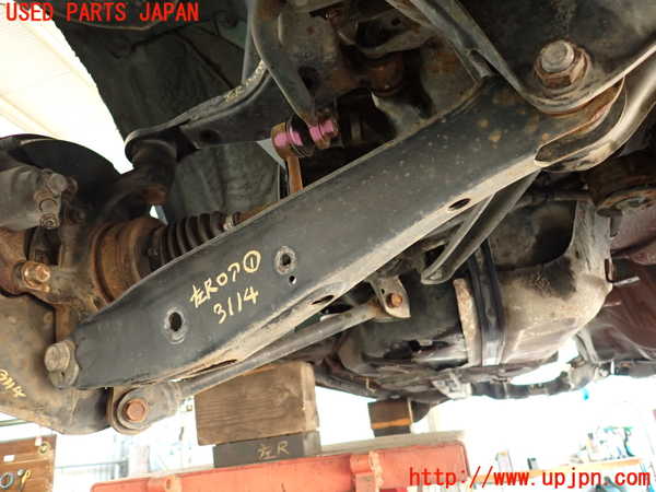 2UPJ-31145226]アルテッツァ(SXE10)左リアロアアーム1 中古_m0001.jpg