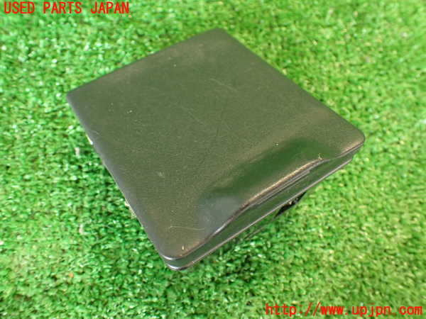 2UPJ-31147821]アルテッツァ(SXE10)灰皿1 中古_m0001.jpg