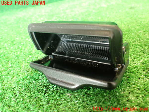 2UPJ-31147822]アルテッツァ(SXE10)灰皿2 中古_m0003.jpg