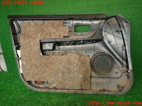 2UPJ-31141234]アルテッツァ(SXE10)右前ドア内張り 中古_m0005.jpg