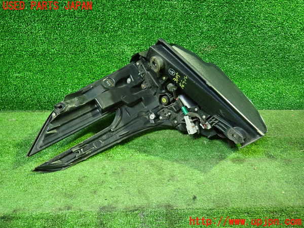 1UPJ-31151530]ヴェルファイアハイブリッド(AYH30W)右テールランプ 中古_m0002.jpg