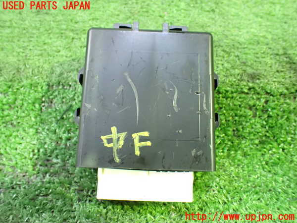 1UPJ-31156154]ヴェルファイアハイブリッド(AYH30W)コンピューター9 中古　85940-58030_m0002.jpg